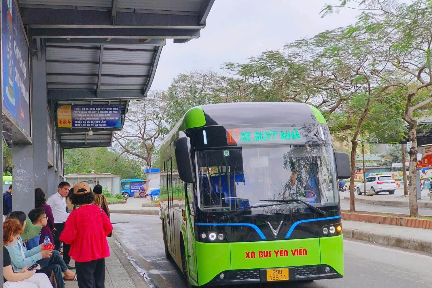 TPHCM miễn phí xe buýt cho toàn dân, Hà Nội thì sao?