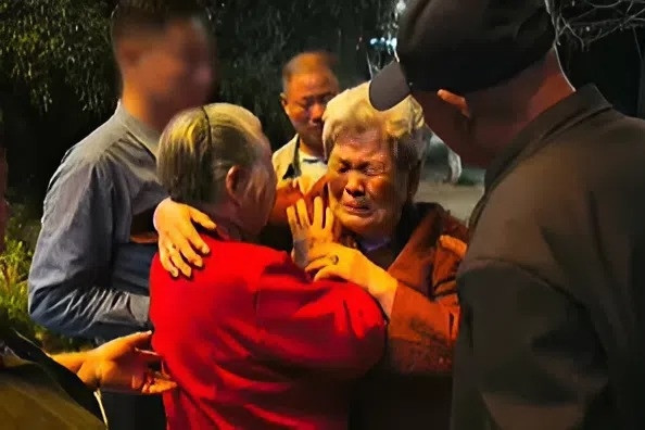 Trở về quê sau 60 năm, nhật ký của cụ bà 80 tuổi khiến nhiều người rơi lệ