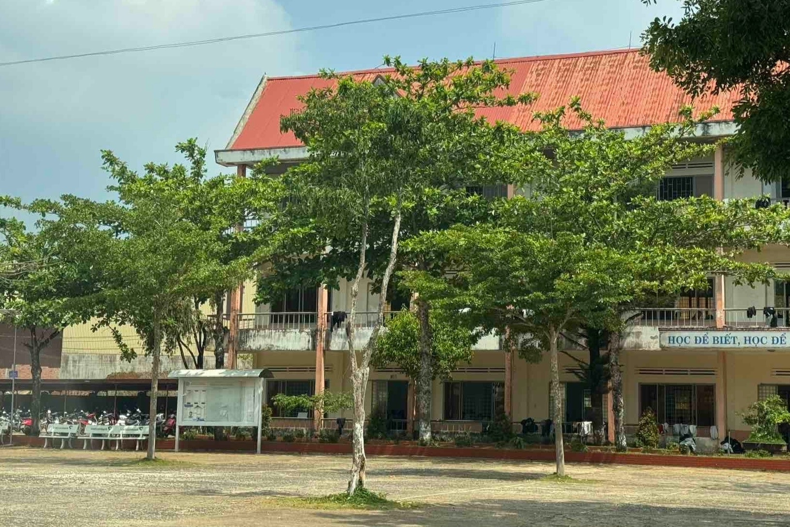  Vụ nữ giáo viên bị phát tán ảnh nhạy cảm: Sở GD-ĐT chỉ đạo làm rõ 