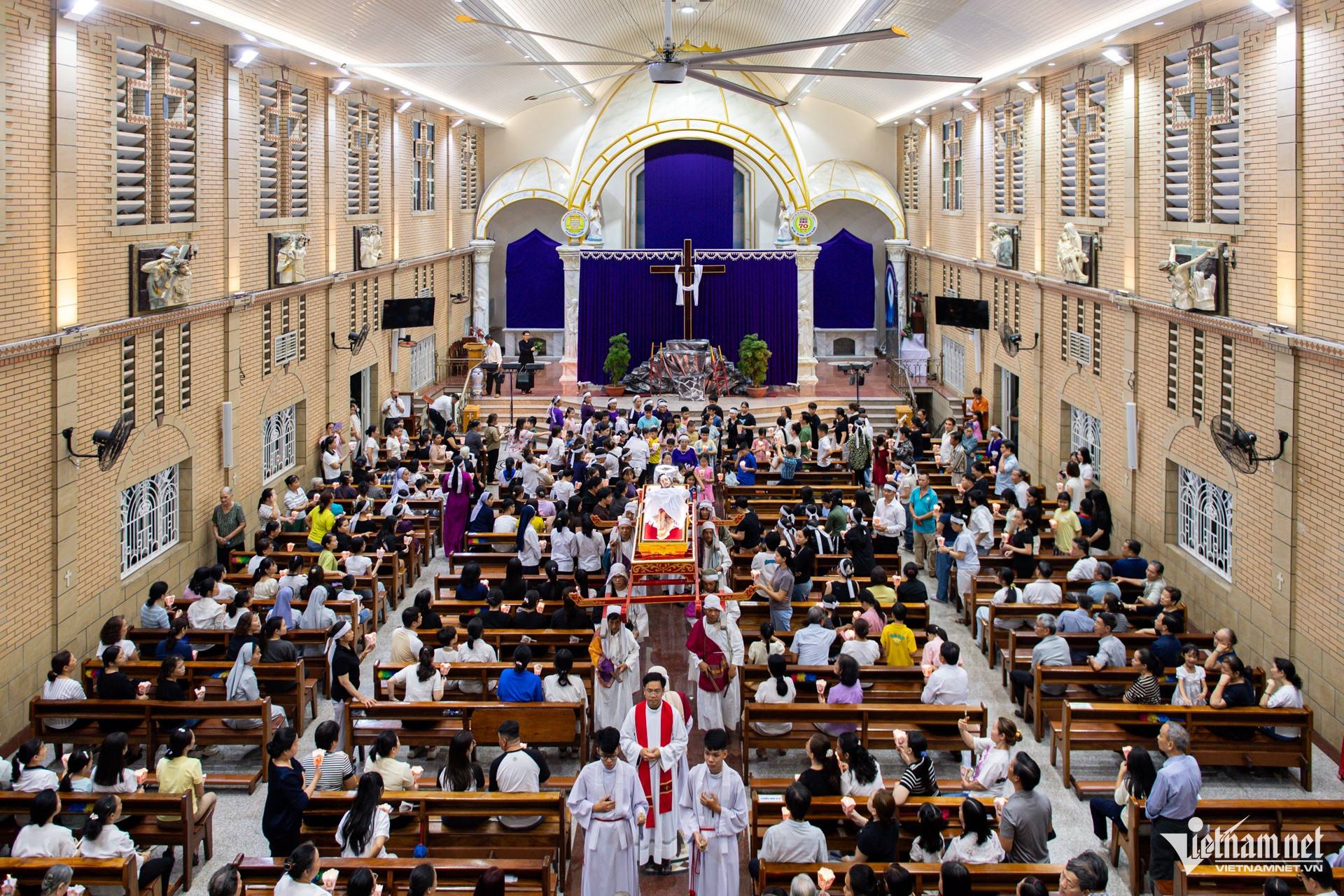 W-thiên chúa giáo   nguyễn huế 22.jpg