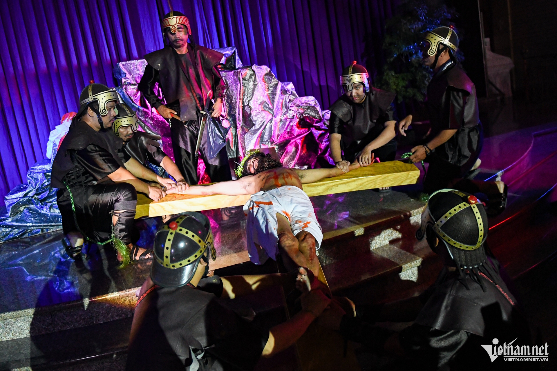 W-thiên chúa giáo nguyễn huế 38.jpg