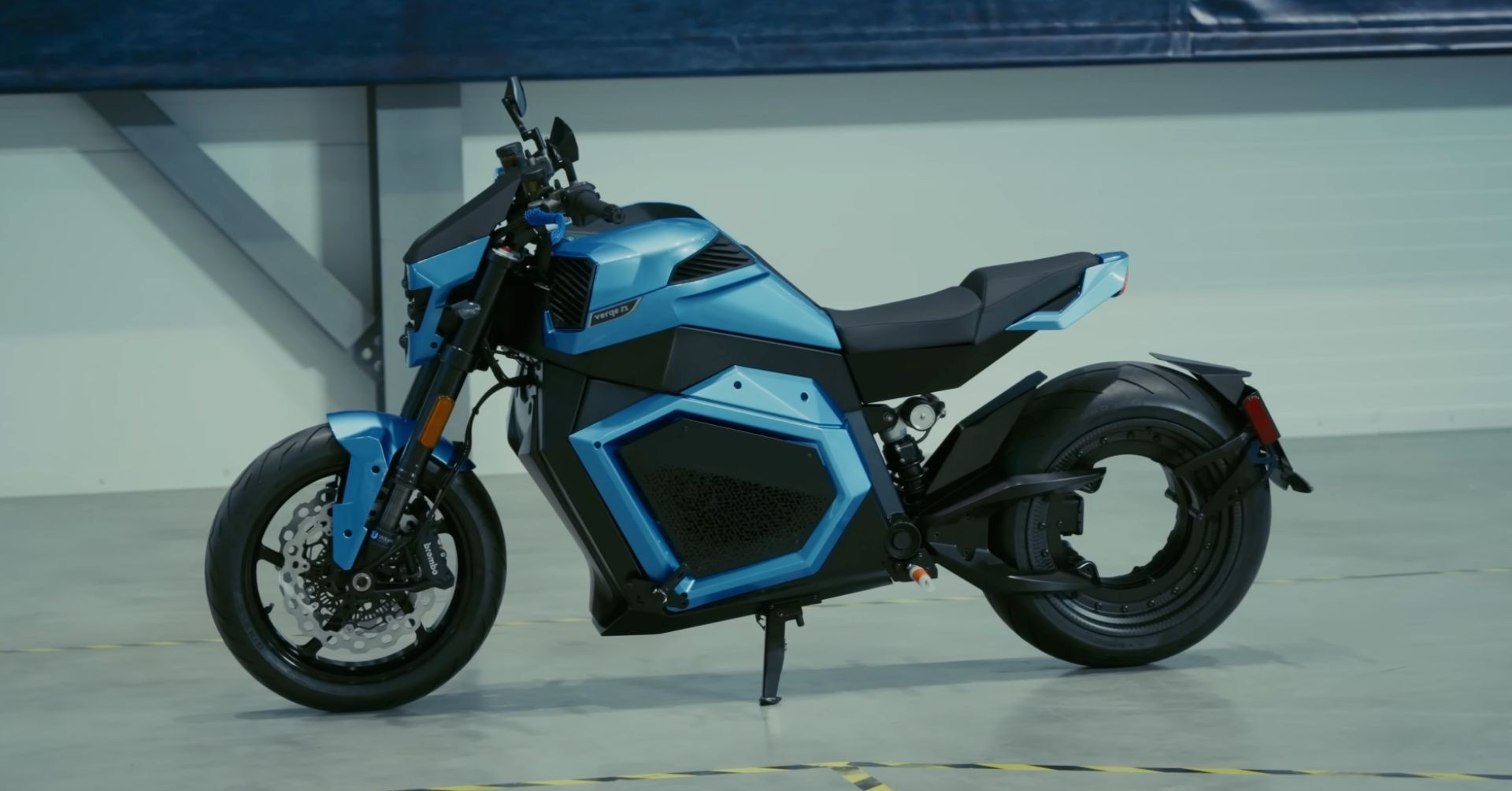 Xe máy điện pin thể rắn: Sạc 10 phút, chạy gần 600km