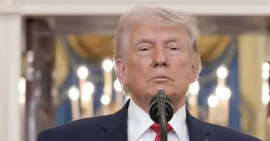 Ông Trump Cảnh Báo Iran Về Thời Hạn Mở Lại Eo Biển Hormuz