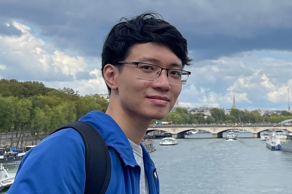 Cú rẽ từ học sinh giỏi Hóa đến nghiên cứu sinh tiến sĩ về AI tại Thụy Sĩ