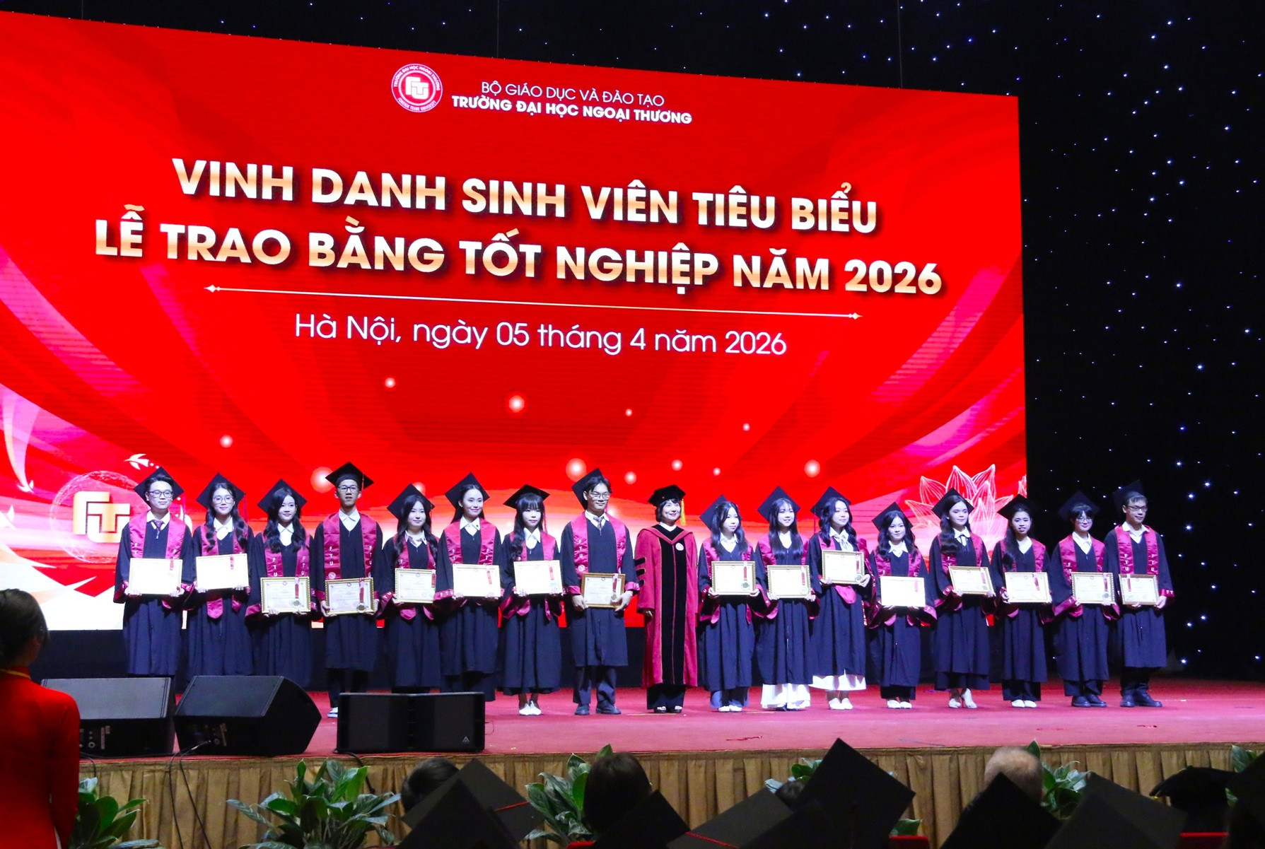 ĐH Ngoại thương (3).JPG