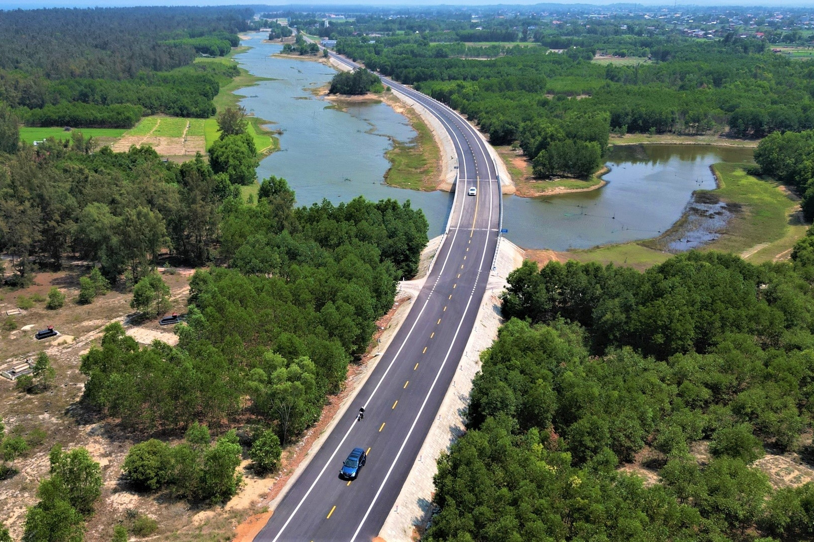 Diện mạo đường ven biển 5.600 tỷ đồng sắp hình thành ở Quảng Ngãi