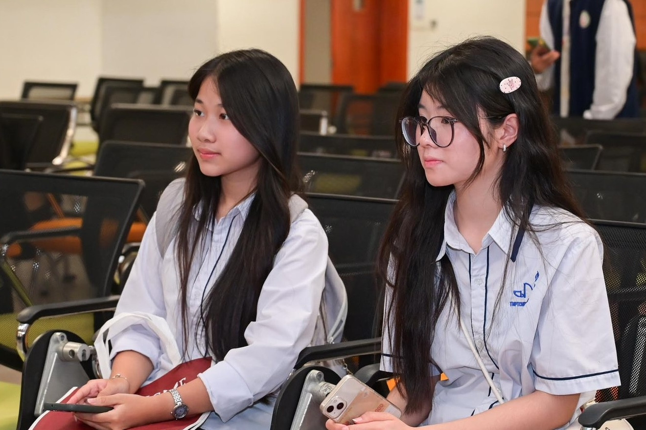  IELTS hay SAT sẽ có lợi thế hơn khi xét tuyển đại học? 