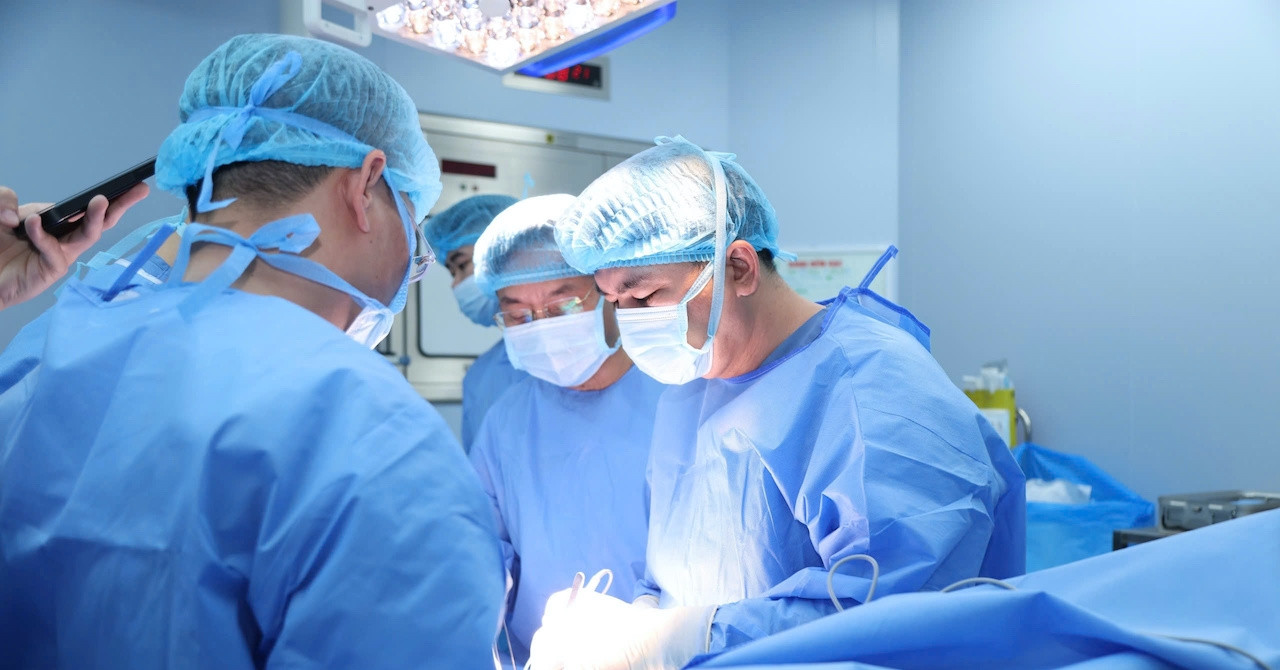 Lắp ‘công tắc’ bật lại bản lĩnh quý ông mất hoàn toàn khả năng chăn gối