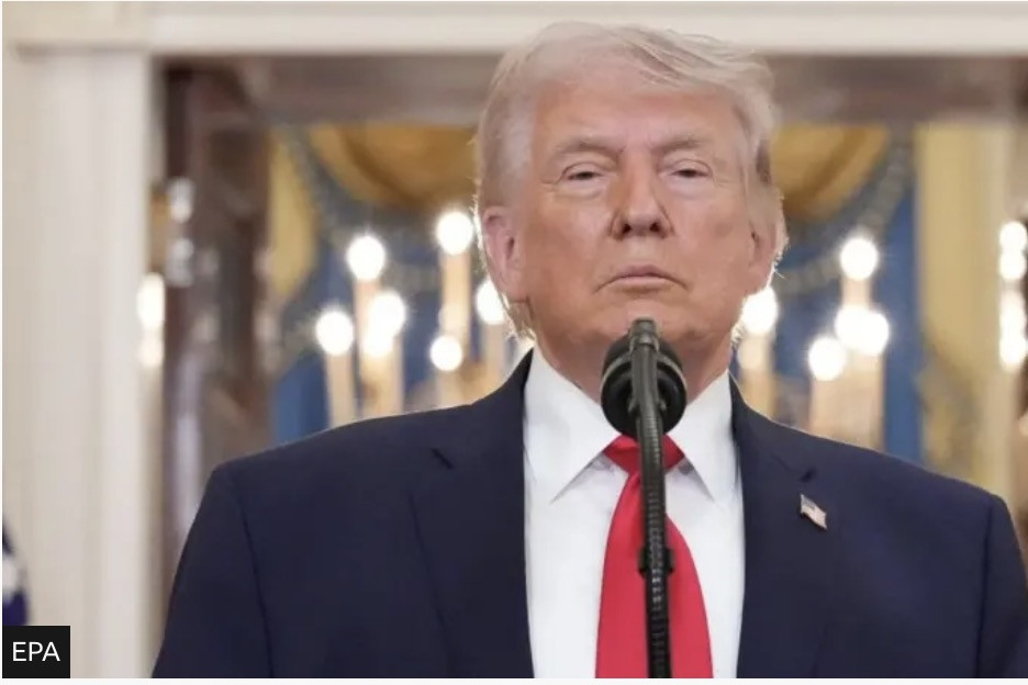  Ông Trump nhắc Iran về hạn chót mở lại eo biển Hormuz 