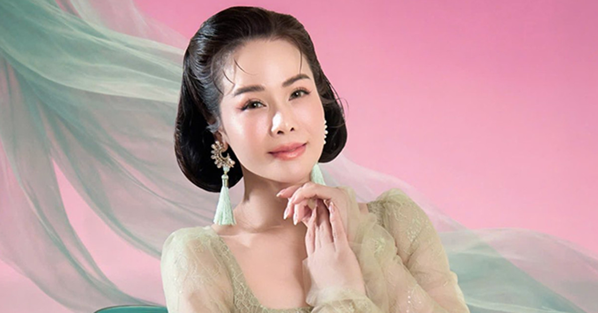 'Phú bà showbiz' Nhật Kim Anh ở biệt thự 200m2, tu tập và giấu kín tình yêu