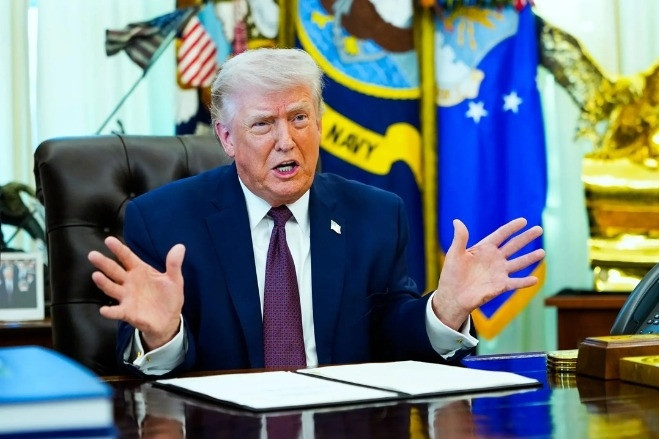 Tổng thống Trump ca ngợi chiến dịch giải cứu phi công Mỹ ở Iran