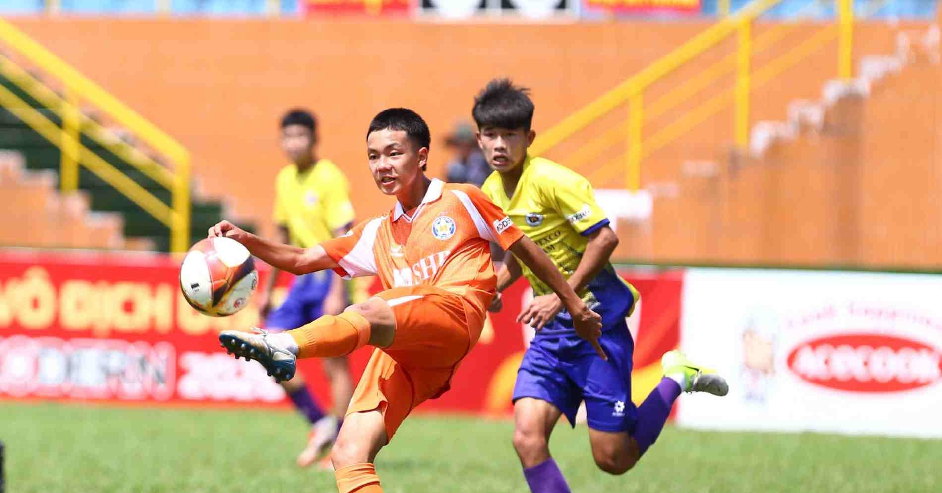 Xác định 6 đội bóng vào tứ kết U15 quốc gia