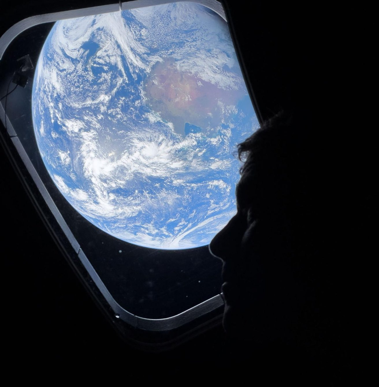 Artemis II ảnh trái đất 5.png