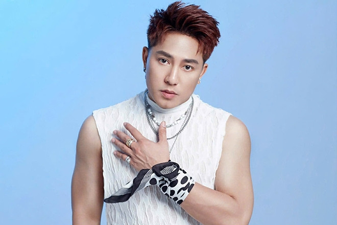 Ca sĩ Châu Khải Phong bất ngờ khi được gọi là ‘Ông hoàng tạo hit’