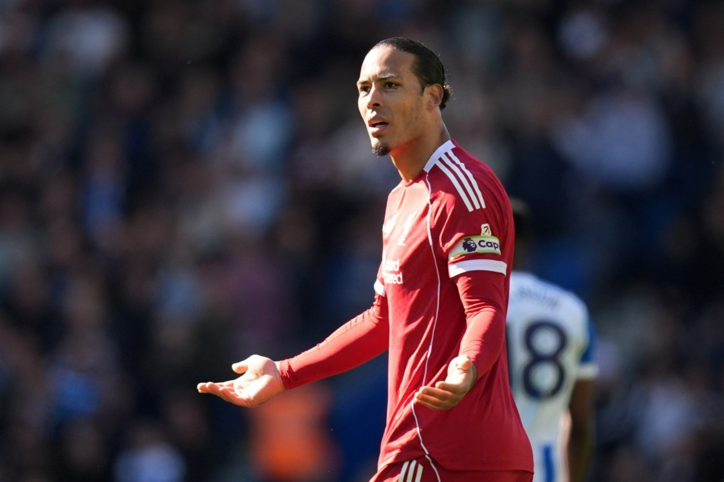 Cầu thủ Liverpool họp khẩn nhằm cứu vãn mùa giải