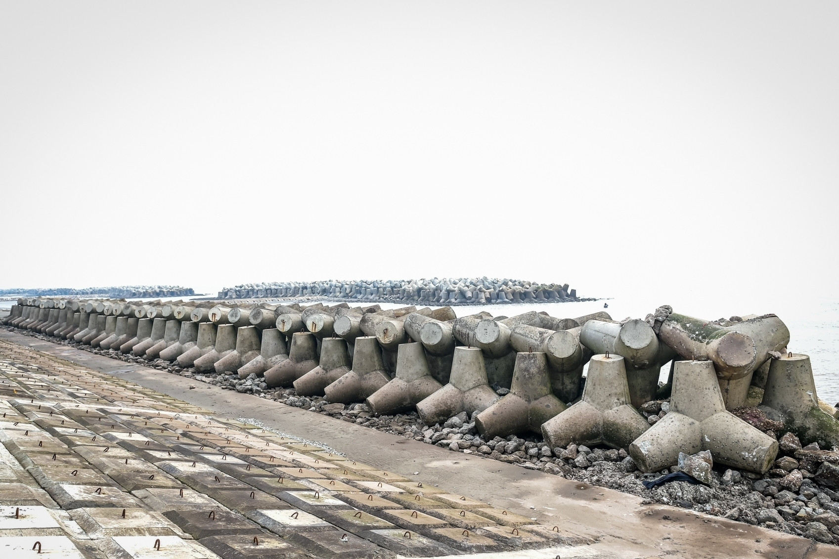 Dự án 500 tỷ đồng gia cố đê biển ở Ninh Bình chạy nước rút trước mùa mưa bão