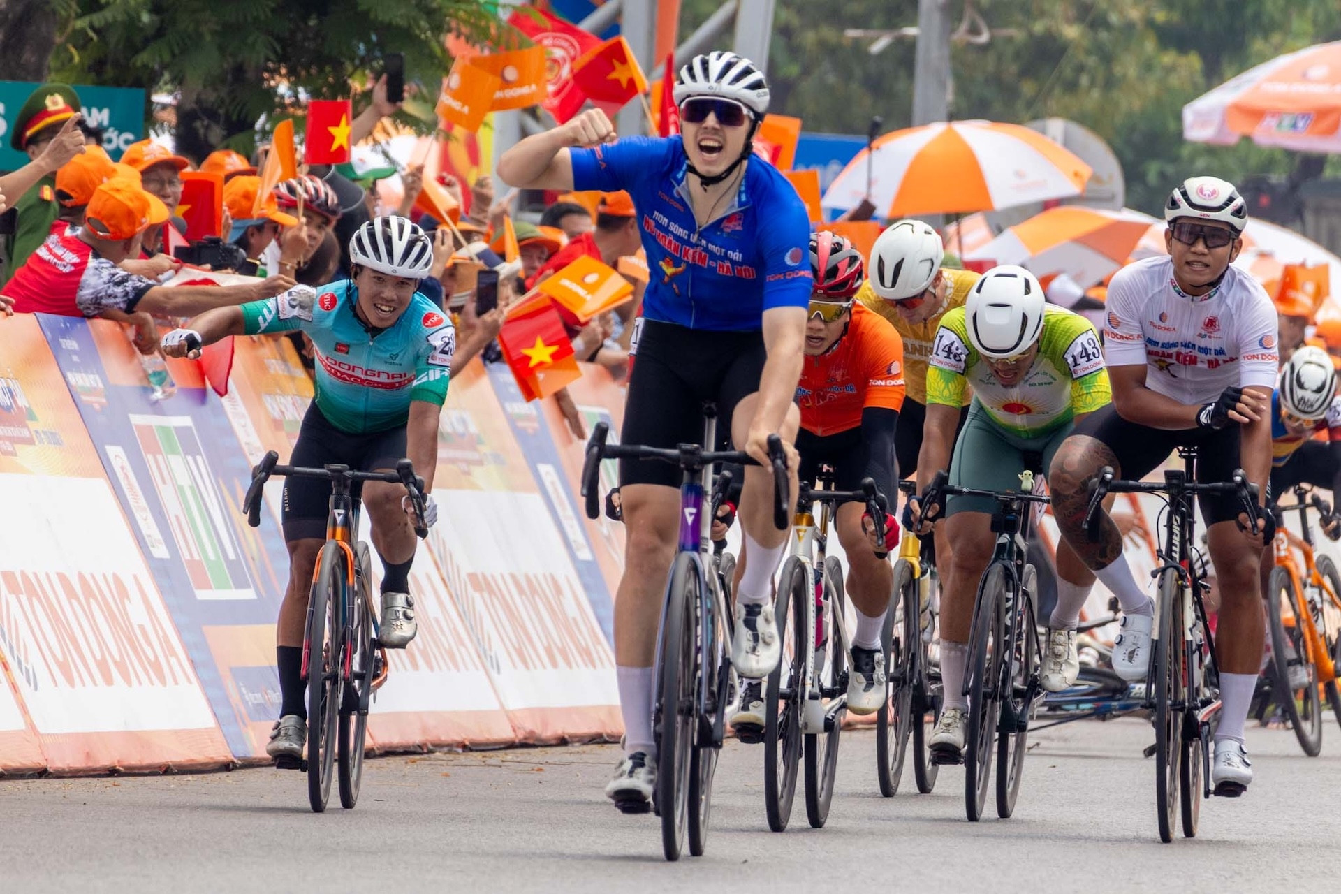 Giải xe đạp Cúp truyền hình TP.HCM 2026: Áo vàng lại đổi chủ