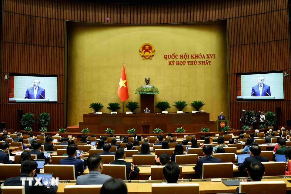 Khi nghị trường mở ra một lời hứa với tương lai