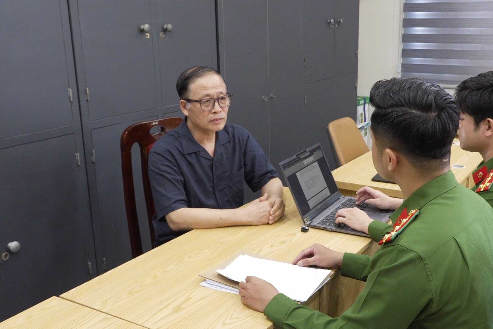 Khởi tố ông chủ vàng Bảo Tín Minh Châu cùng con trai