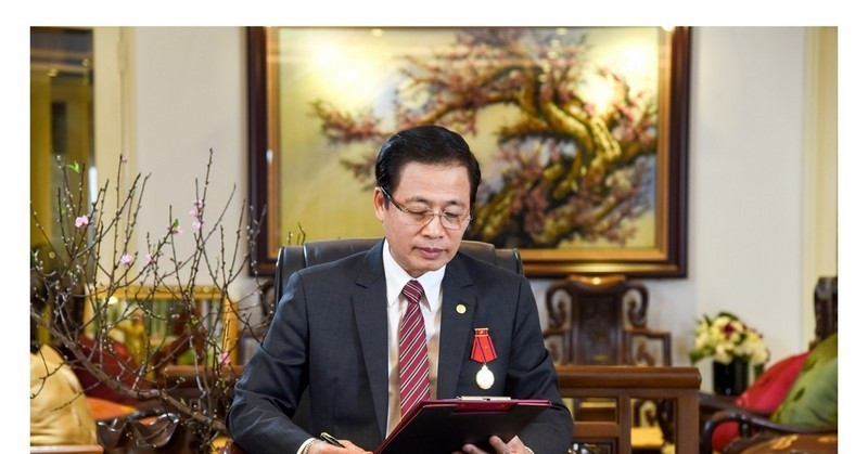 Ông Vũ Minh Châu và con trai bị khởi tố: Bảo Tín Minh Châu lên tiếng