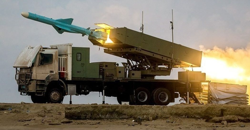 Tên lửa Noor của Iran: Hành trình từ bản sao C-802 đến vũ khí chủ lực