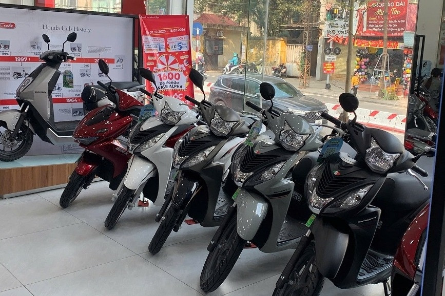 Thị trường xe máy xăng: Honda SH giảm giá mạnh, Yamaha cắt ưu đãi vì khan hàng