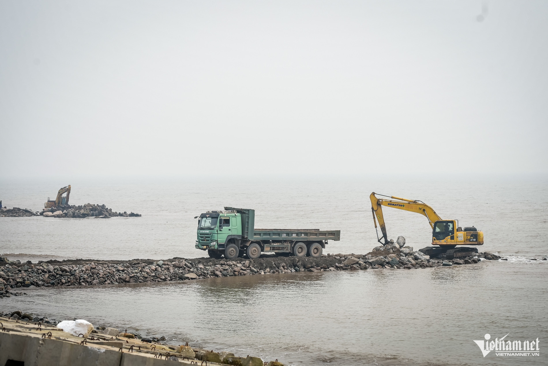 W-Kè thịnh long_7.jpg