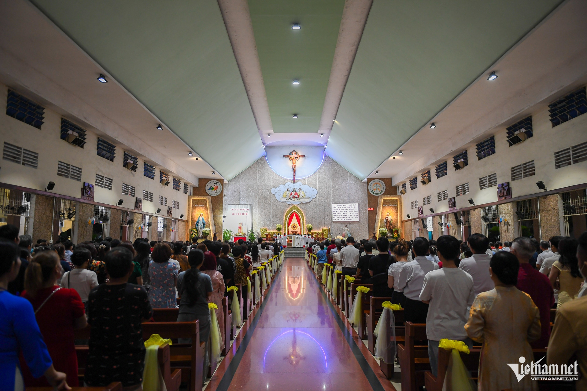 W-lễ phục sinh Nguyễn Huế 24.jpg