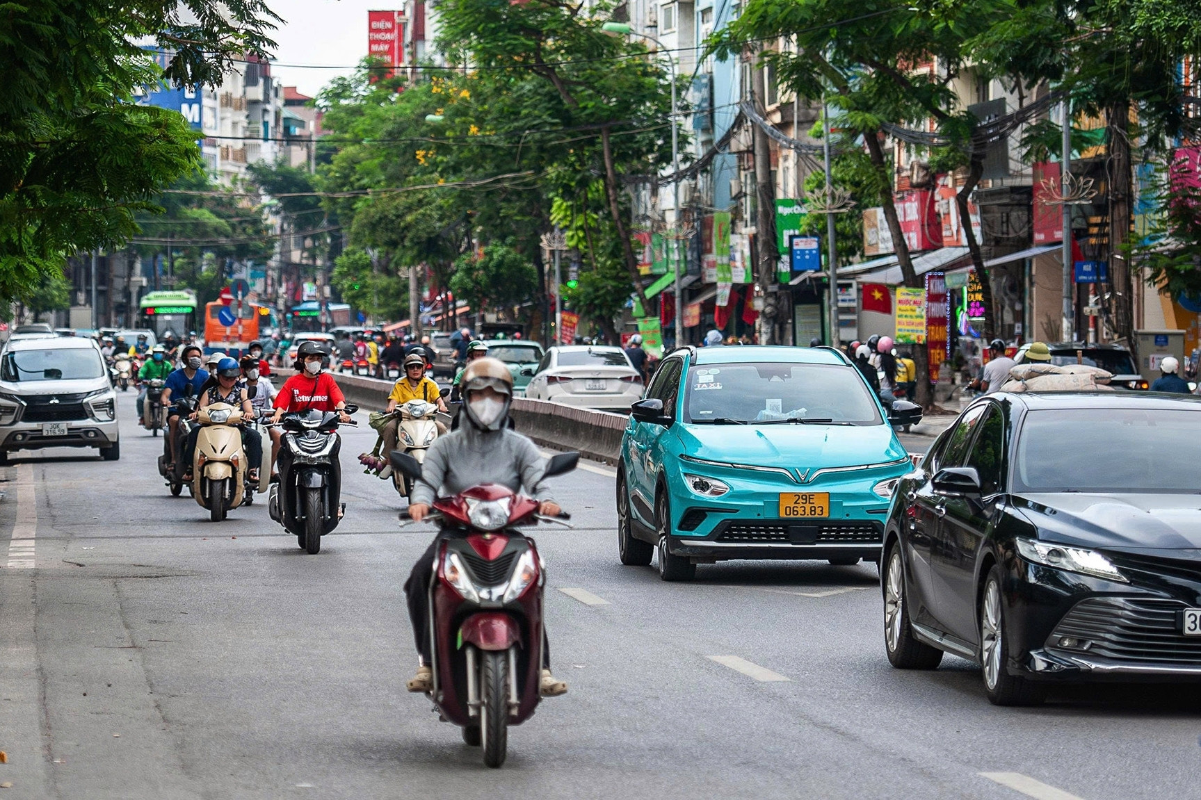 Hà Nội không cấm tuyệt đối ô tô, xe máy xăng trong toàn bộ Vành đai 1 từ 1/7