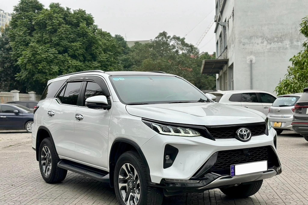 Điểm mặt những mẫu ô tô ngốn dầu nhất thị trường xe Việt