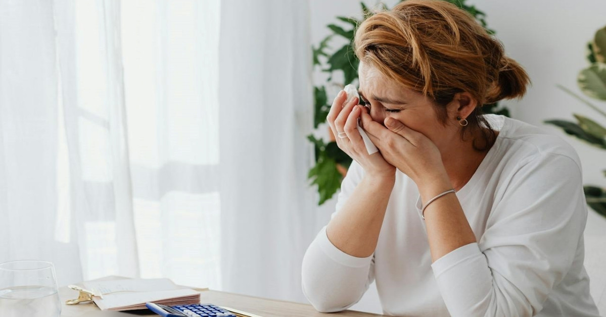 Lá thư trong ngày giỗ đầu mẹ: Con gái bàng hoàng nhận ra sự thật đau lòng