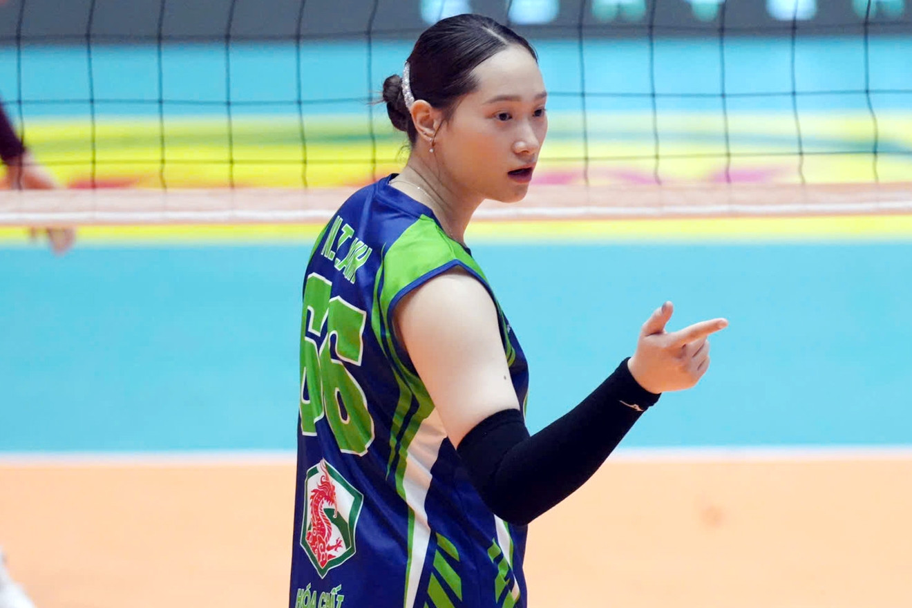 Hotgirl bóng chuyền cao 1m79 gây sốt ở giải VĐQG 2026