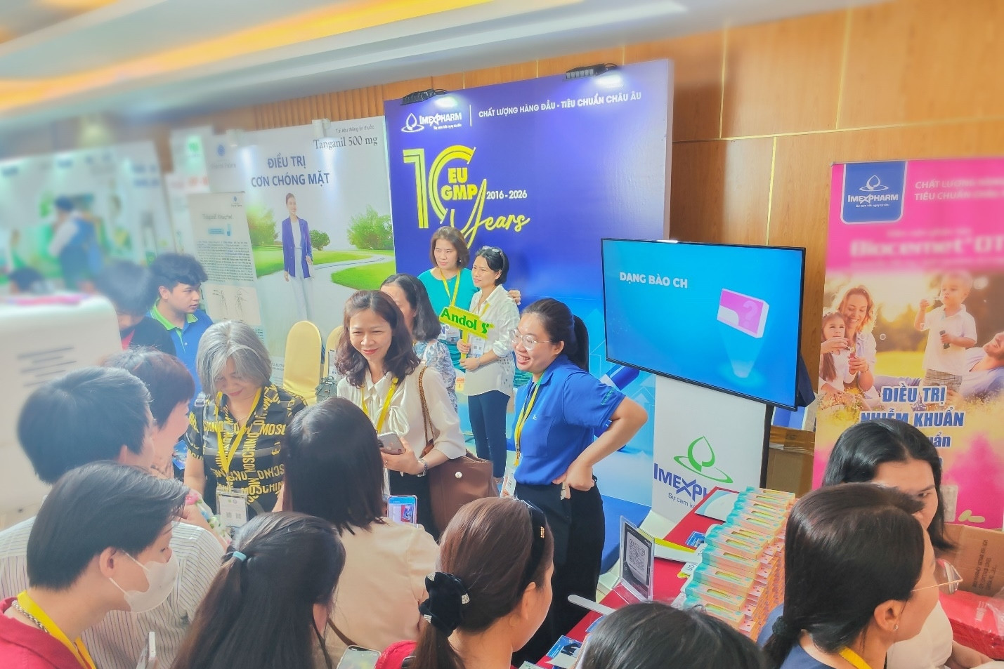 Imexpharm đồng hành dược sĩ nhà thuốc chăm sóc sức khỏe cộng đồng