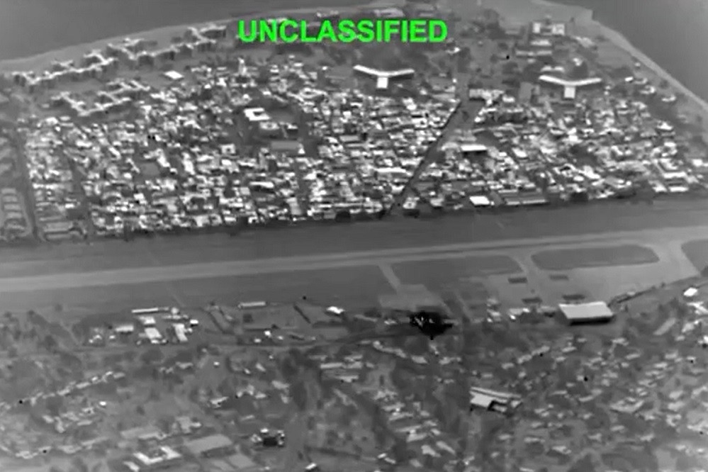 Mỹ không kích đảo Kharg của Iran trước 'hạn chót'