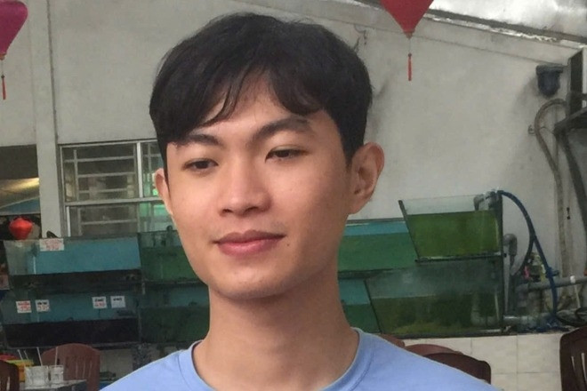 Nam sinh mất tích để lại xe máy, ba lô trên cầu