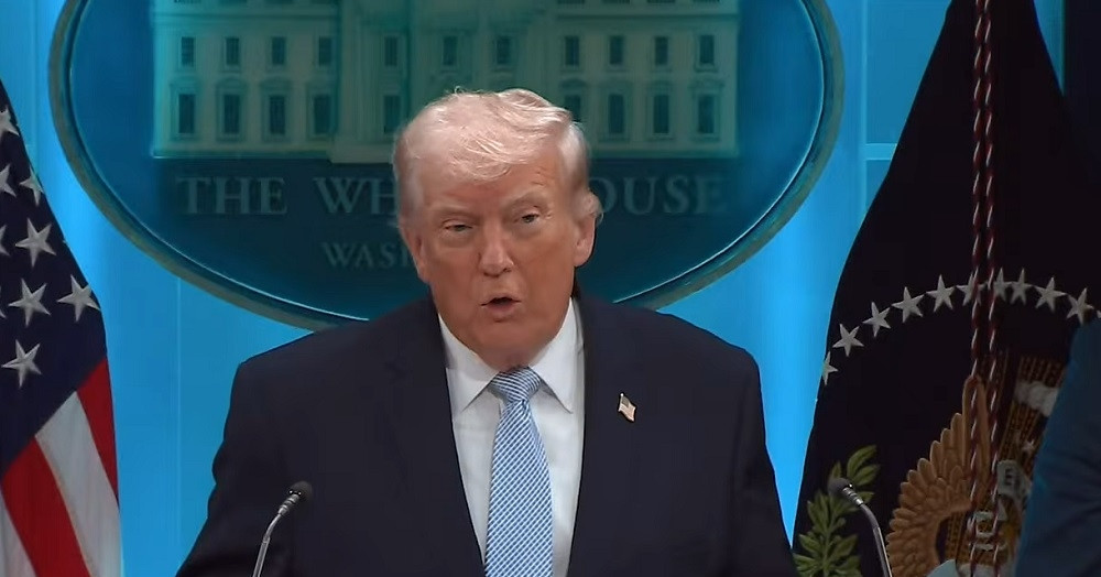 Ông Trump Đe Dọa Bỏ Tù Phóng Viên Đăng Tin Về Kế Hoạch Giải Cứu Phi Công Ở Iran