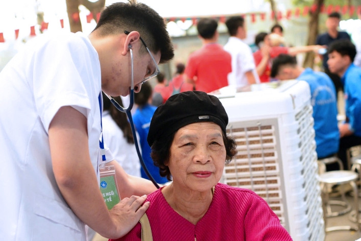 Phó giáo sư nêu 2 'chìa khóa' đảo ngược quá trình lão hóa