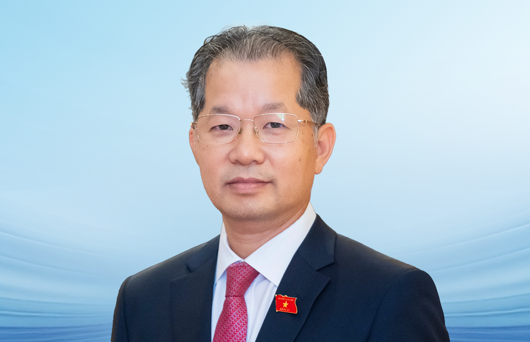 Sự nghiệp của Chánh án Tòa án nhân dân tối cao Nguyễn Văn Quảng