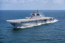 Tàu đổ bộ tấn công USS Tripoli. Ảnh: US Navy