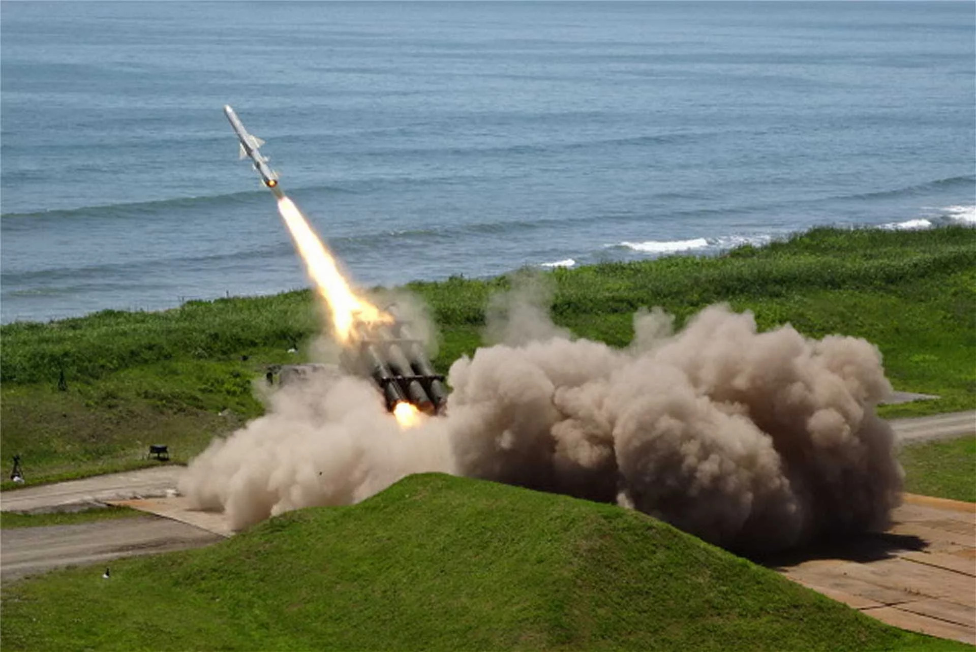 tên lửa Type 88 Nhật 3.jpg