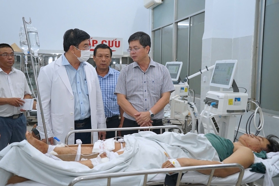 Vụ xe khách lao xuống vực: 'Nghe tài xế hô lớn mất phanh, không ai kịp trở tay'