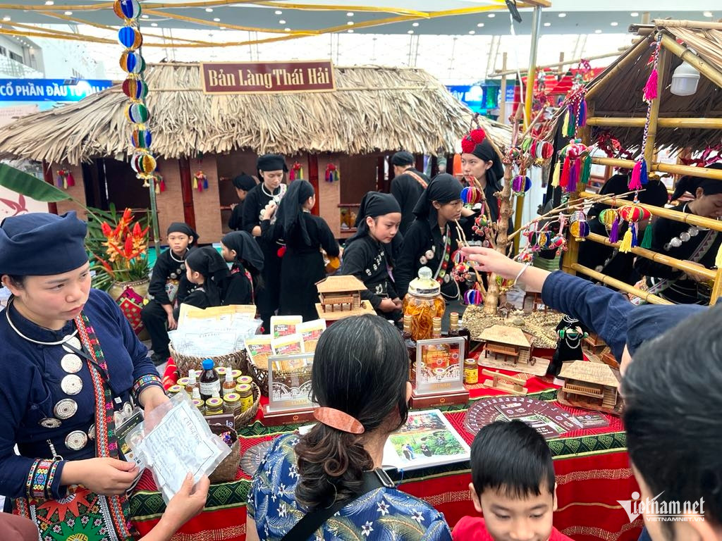 Box https://static-images.vnncdn.net/vps_images_publish/000001/000003/2026/4/7/w-anh-1-3009.jpg