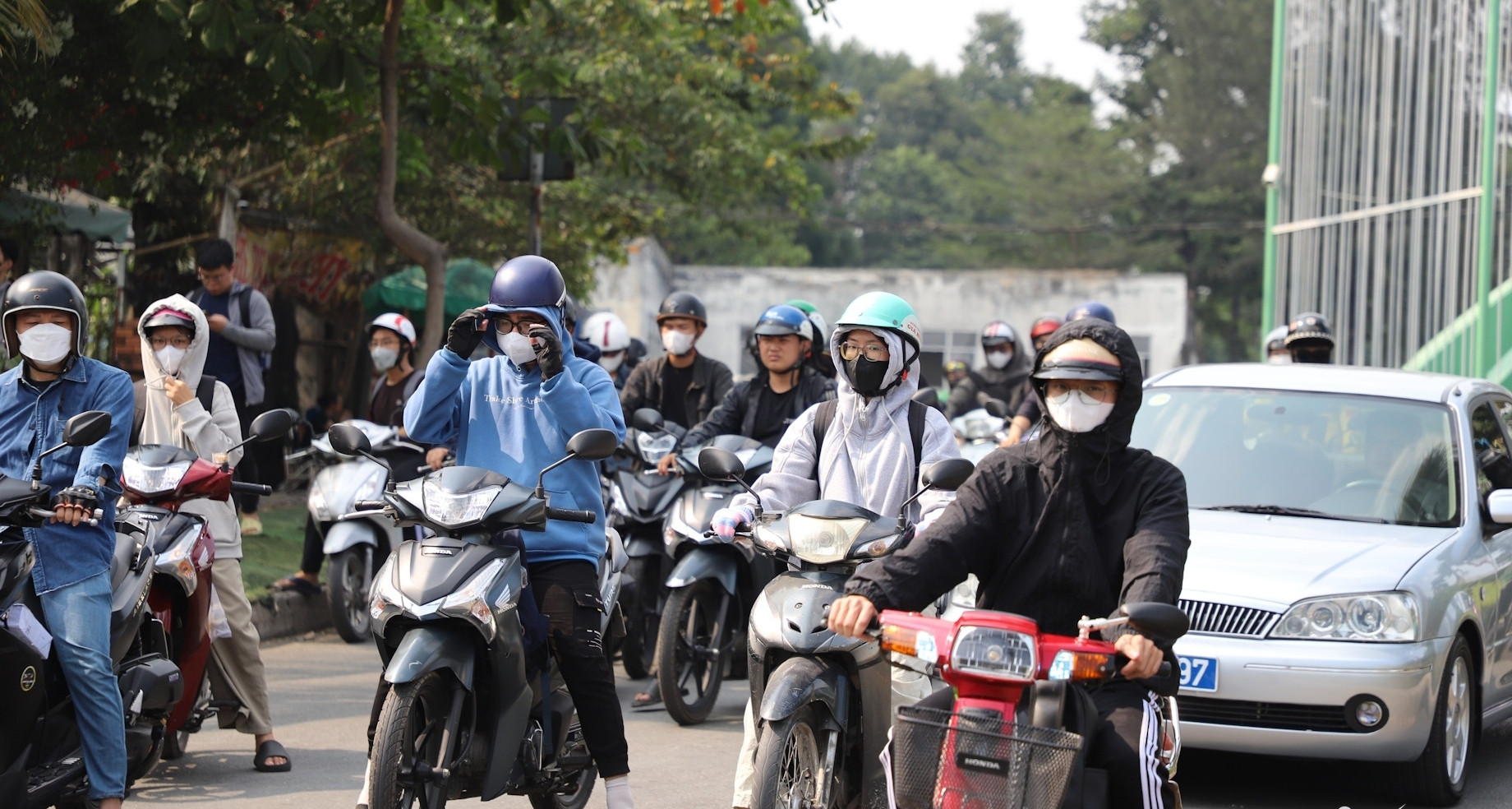 Dự báo thời tiết 9/4/2026: Nắng nóng chói chang tiếp tục bao trùm cả nước