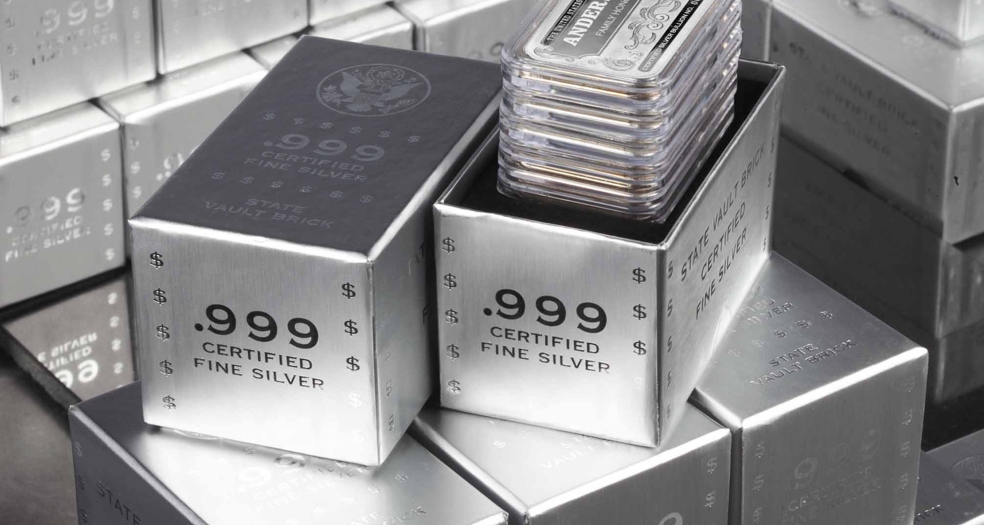 Giá bạc hôm nay 9/4/2026 giảm mạnh gần 4 triệu đồng/kg