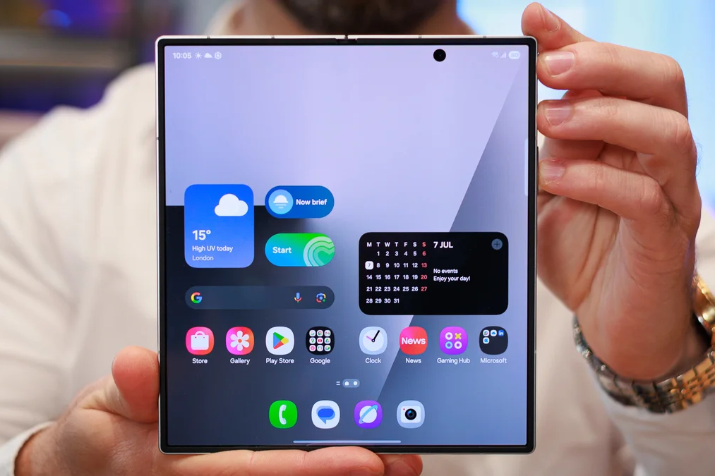 Galaxy Z Fold 8: rò rỉ thông tin cực 'hot' khiến đối thủ 'lo sốt vó'