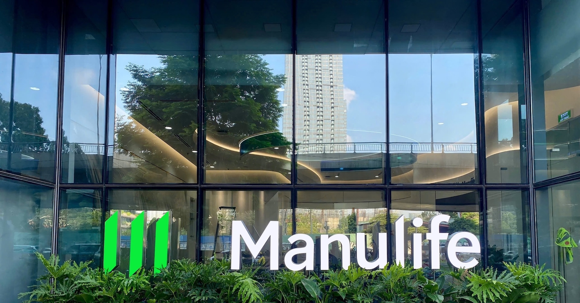 Manulife Việt Nam chi trả hơn 9.000 tỷ đồng quyền lợi bảo hiểm cho khách hàng