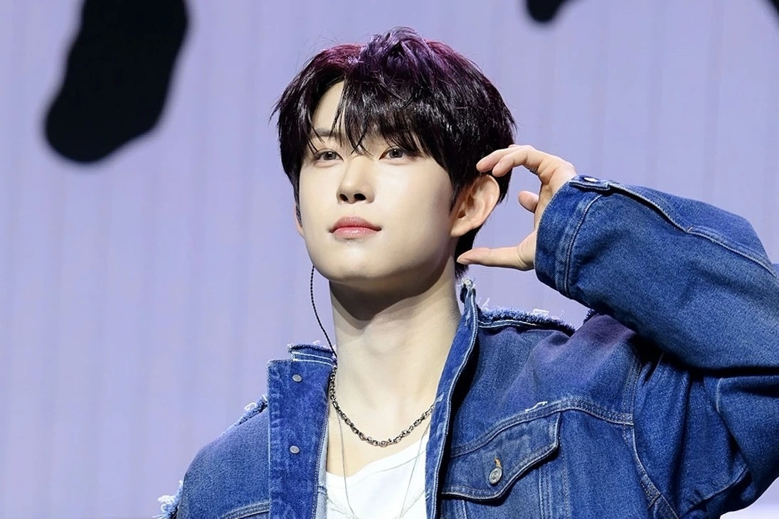  Nam ca sĩ 25 tuổi xin lỗi vì phát ngôn thiếu chuẩn mực 