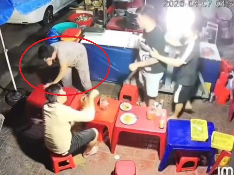 Người phụ nữ bị hành hung 1.jpg