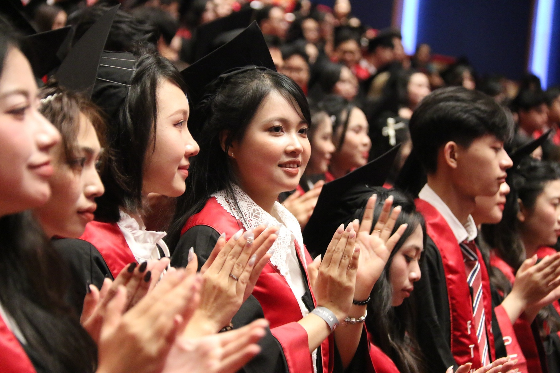 Thạc sĩ không còn được làm phó hiệu trưởng trường đại học