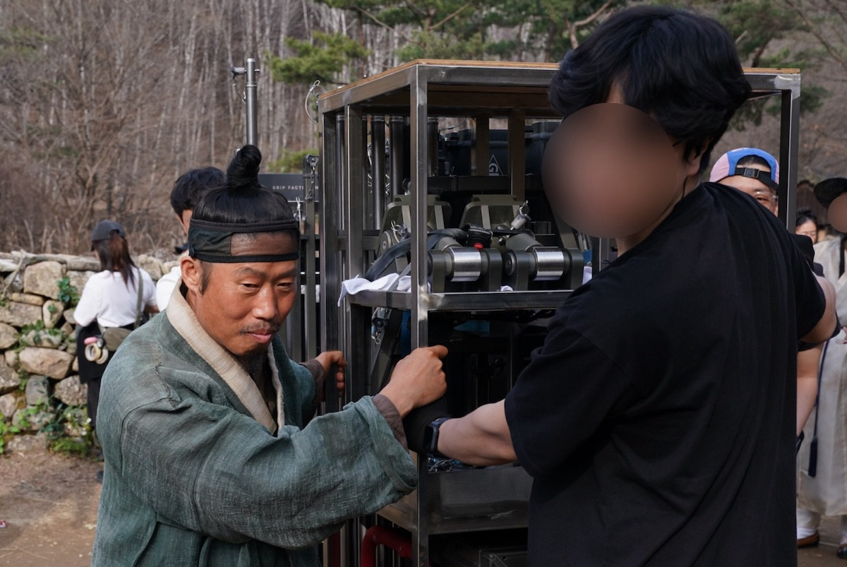 The King_s Warden_1 BTS 2.jpg